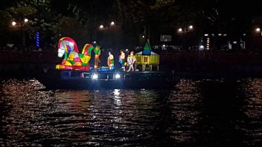 Süslü Tekne Tanglong Festivali (Banjarmasin, Endonezya 28 Eylül 2022)