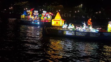 Süslü Tekne Tanglong Festivali (Banjarmasin, Endonezya 28 Eylül 2022)