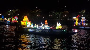 Süslü Tekne Tanglong Festivali (Banjarmasin, Endonezya 28 Eylül 2022)
