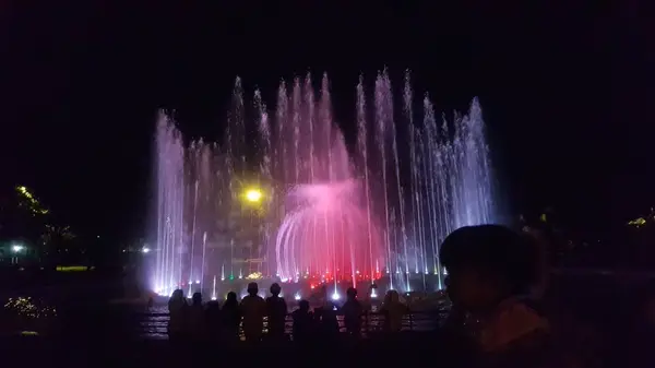 Fountain Attraction Water Dancing Show Night Attract Visitors Kamboja Garden — Stock Photo, Image