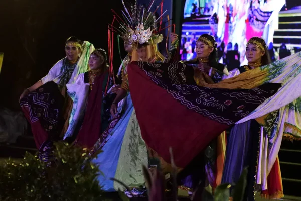 Banjarmasin Jižní Kalimantan Indonésie Října 2022 Tradiční Banjar Kmeny Tanec — Stock fotografie