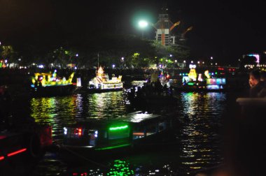 Süslü Tekne Tanglong Festivali (Banjarmasin, Endonezya 28 Eylül 2022)