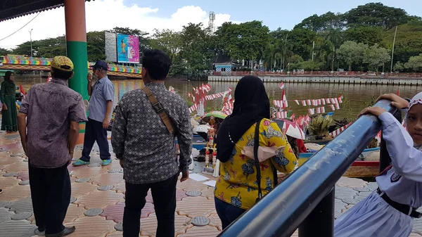 Banjarmasin Indonesië December 2021 Traditionele Drijvende Markt Met Producten Aan — Stockfoto
