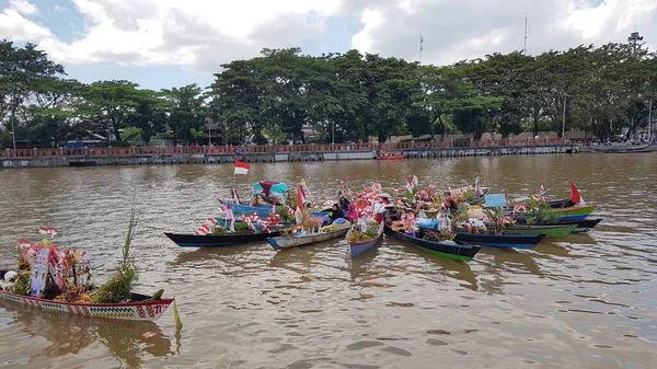 Banjarmasin Indonesia December 2021 Traditional Floating Market Selling Produce Barito — Stock Photo, Image