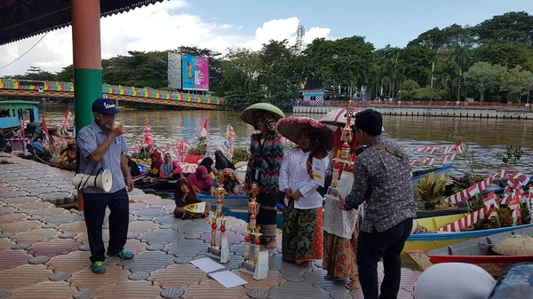 Banjarmasin Indonesien December 2021 Traditionell Flytande Marknad Som Säljer Produkter — Stockfoto