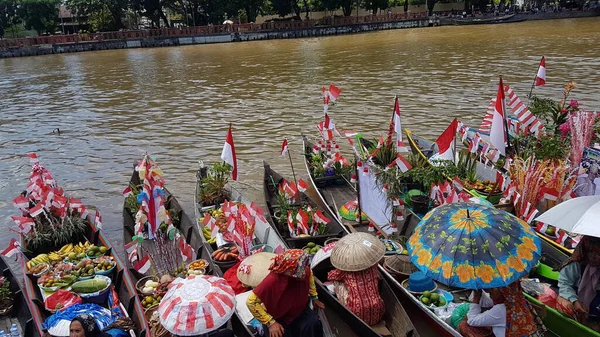 Banjarmasin Endonezya Aralık 2021 Barito Nehri Nde Banjarmasin Lok Baintan — Stok fotoğraf