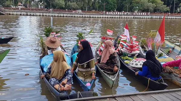 Banjarmasin Endonezya Aralık 2021 Barito Nehri Nde Banjarmasin Lok Baintan — Stok fotoğraf