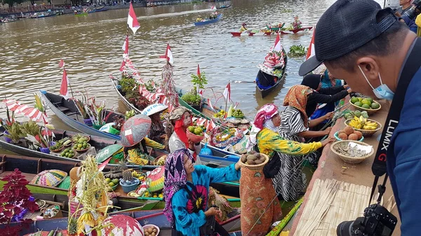 Banjarmasin Endonezya Aralık 2021 Barito Nehri Nde Banjarmasin Lok Baintan — Stok fotoğraf