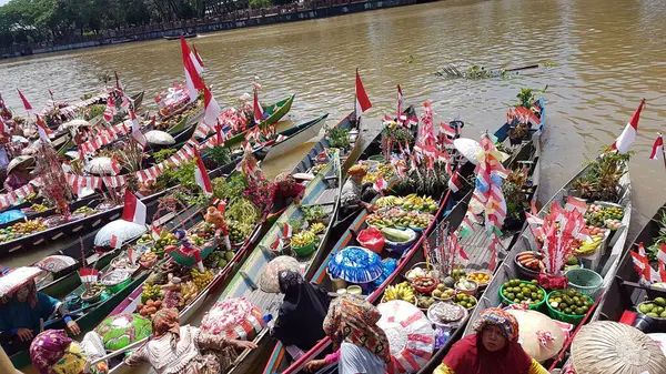 Banjarmasin Endonezya Aralık 2021 Barito Nehri Nde Banjarmasin Lok Baintan — Stok fotoğraf