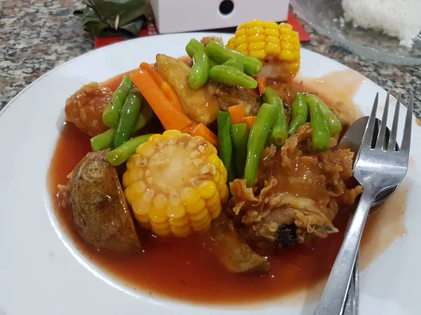 Indonesisk Mat Ayam Goreng Saus Asam Manis Stekt Kyckling Med — Stockfoto