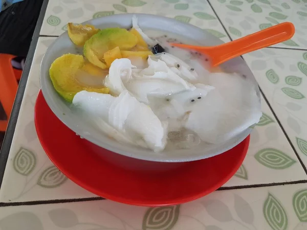 Ice Teler Teler Indonesia Cóctel Frutas Aguacate Coco Joven Jaca — Foto de Stock