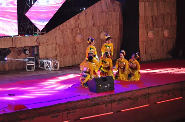 Banjarmasin Kalimantan Meridionale Indonesia Ottobre 2021 Danze Diurne Eseguite Festival — Foto Stock