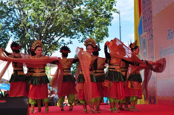 Banjarmasin South Kalimantan Indonésia Outubro 2021 Danças Dayak Realizadas Festival — Fotografia de Stock