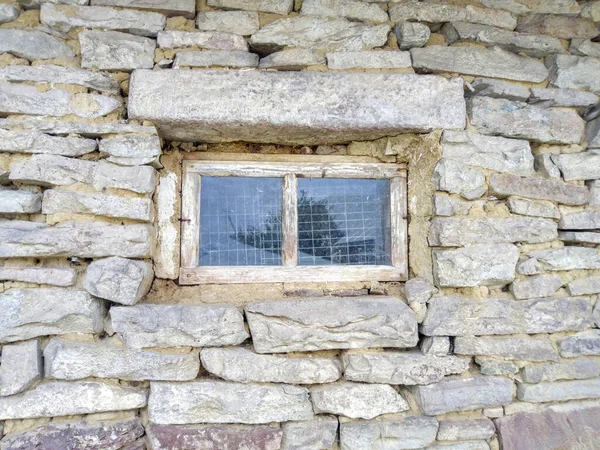 Una Ventana Antiguo Edificio Las Montañas Ucranianas — Foto de Stock