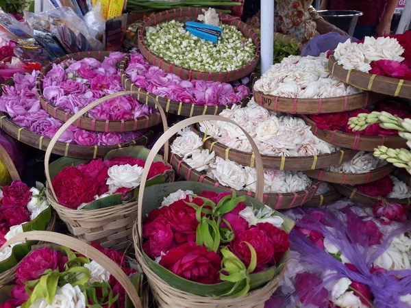 Una Colección Coloridas Flores Verdes Rojas Blancas Vendedor Flores Indonesia —  Fotos de Stock