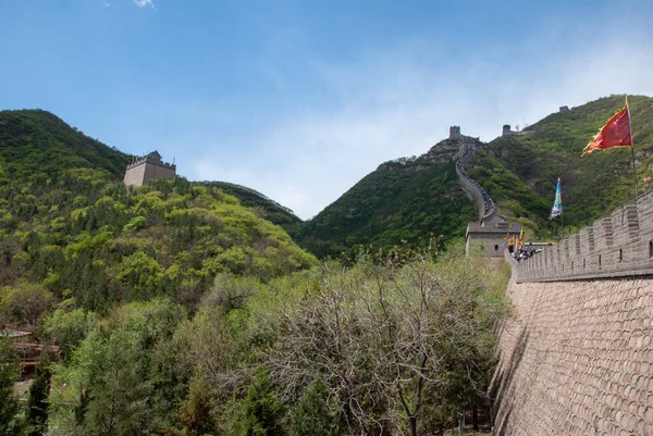 Badaling Cina Maggio 2010 Turisti Ispezionano Grande Muraglia Cinese — Foto Stock
