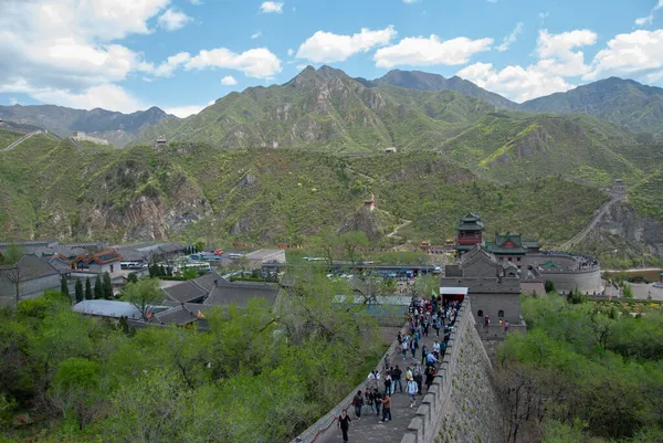 Badaling China Maio 2010 Turistas Inspecionando Grande Muralha China — Fotografia de Stock