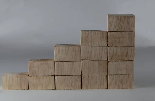 木块堆成阶梯 促进增长成功进程的商业概念 — 图库照片