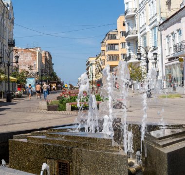 Leningradskaya Caddesi (yaya). Samara şehri. Rusya Ağustos 2021 