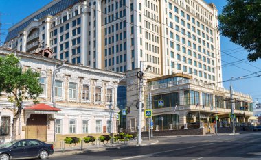 Güneşli bir yaz gününde 