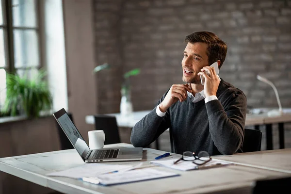Happy Businessman Sitting His Desk Office Talking Cell Phone — Stock Fotó