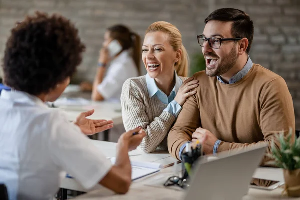 Young Couple Feeling Excited Hearing Good News Doctor Medical Appointment — ストック写真