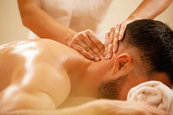 Close Therapist Massaging Man Neck Spa Treatment — 图库照片