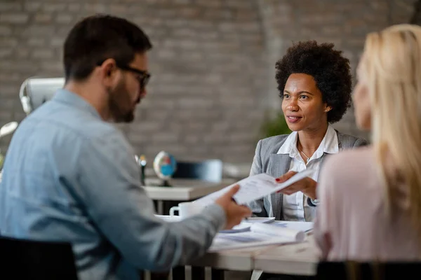 African American Financial Advisor Giving Contract Couple Meeting Office — Photo