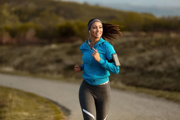 Happy Motivated Sportswoman Starting Her Day Morning Run Nature — Fotografia de Stock