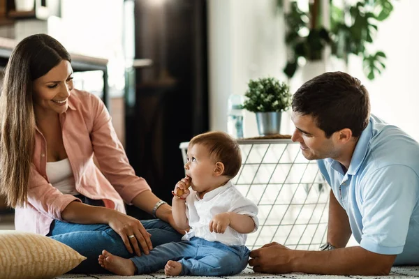 Happy Parents Small Son Enjoying Family Time Home — Stockfoto