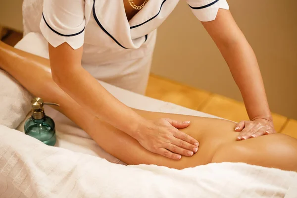 Unrecognizable Woman Having Leg Massage Spa Treatment — Foto de Stock