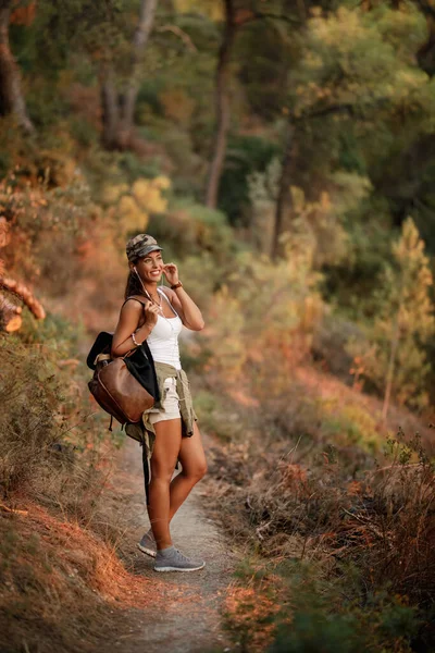 Happy Woman Hiking Mountains Listening Music Earphones — Stock Photo, Image