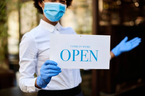 Close Cafe Owner Holding Open Sign While Reopening Coronavirus Epidemic — Foto Stock