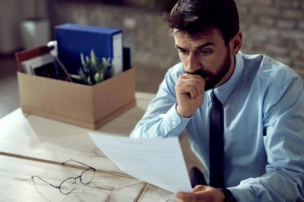 Worried Businessman Going Paperwork Losing His Job Office — Φωτογραφία Αρχείου
