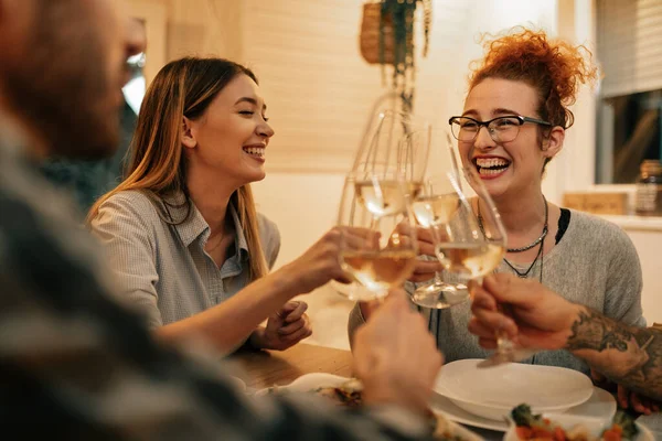 Group Friends Celebrating Toasting Wine Dinner Dining Room Focus Happy — Foto de Stock