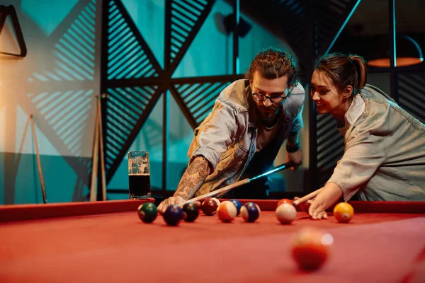 Young Couple Enjoying While Playing Billiard Date Pub — Stok fotoğraf