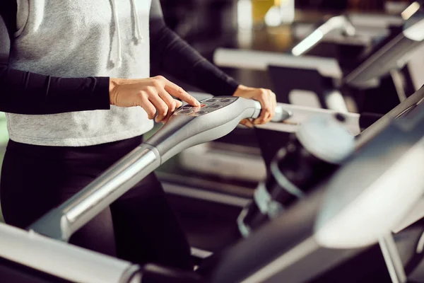Close Athletic Woman Pressing Start Button While Exercising Treadmill Health — Stockfoto