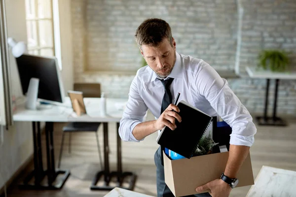 Mid Adult Businessman Getting Fired Packing His Stuff Office — Photo