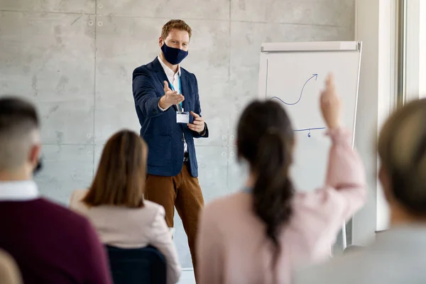 Male Ceo Wearing Protective Face Mask Pointing Colleague Who Wants — Stock Photo, Image
