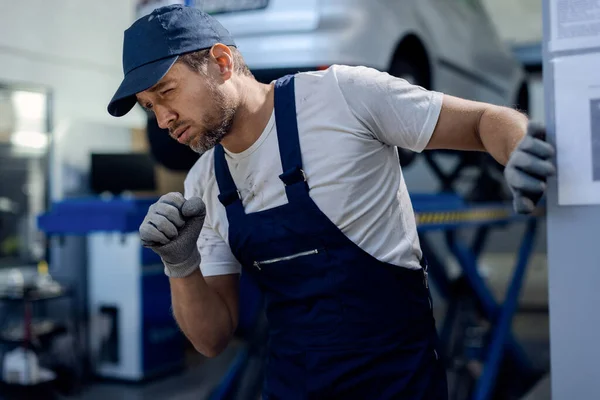 Sick Repairman Coughing While Working Car Workshop — Fotografia de Stock