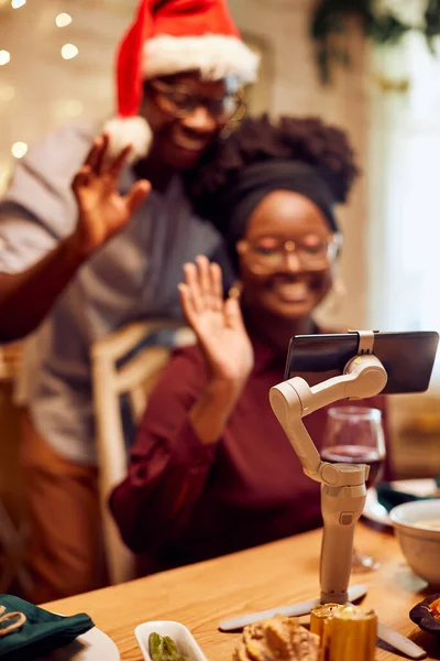 Close African American Couple Having Video Call Smart Phone While — Foto Stock