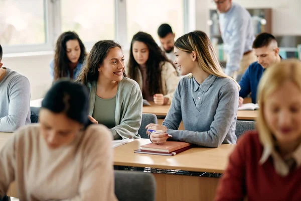 Young Happy College Friends Communicating While Attending Class Classroom — Stockfoto