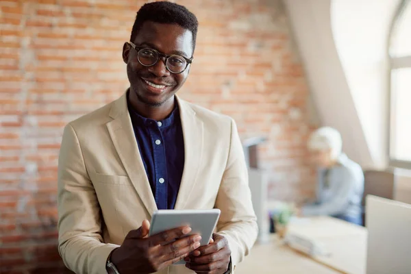 Happy African American Entrepreneur Working Touchpad Corporate Office Looking Camera — Zdjęcie stockowe