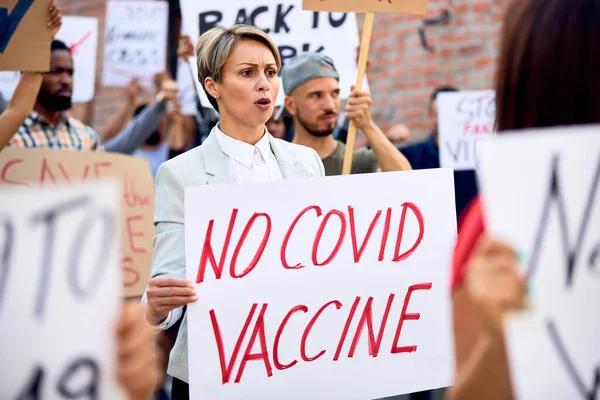 Displeased Woman Holding Covid Vaccine While Supporting Vaccination Movement Participating — Foto de Stock