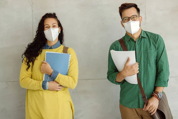 Portrait Happy College Friends Wearing Protective Face Masks While Standing — Foto Stock