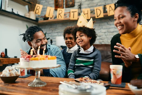 Happy African American Family Having Fun While Celebrating Daughter Birthday — Foto de Stock