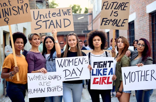 Multi Ethnic Group Female Activist Protesting Women Rights City Streets —  Fotos de Stock