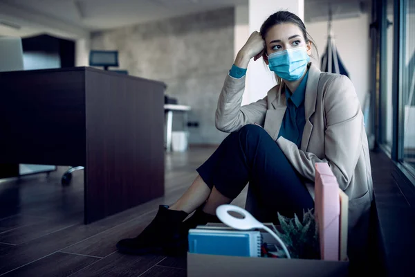 Distraught Businesswoman Sitting Floor Thinking Getting Fired Work Coronavirus Pandemic — 스톡 사진