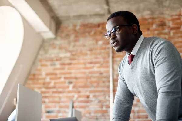 Low Angle View Black Businessman Wearing Eyeglasses While Working Office — стоковое фото