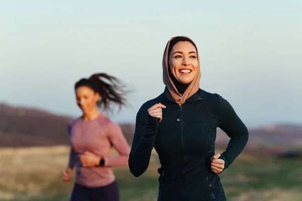Happy Athletic Woman Enjoying Morning Run Fitness Instructor Nature —  Fotos de Stock